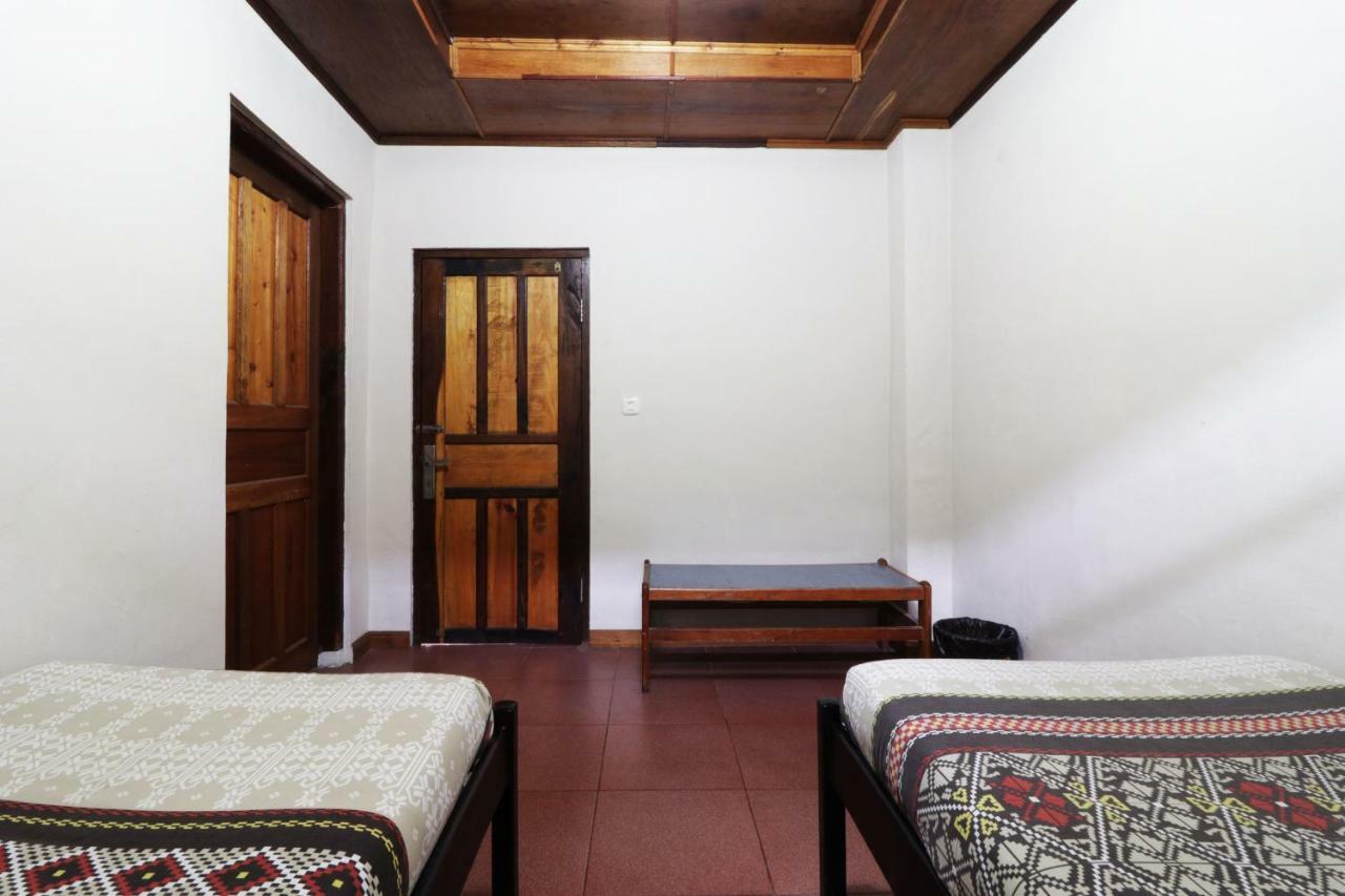 Bagus Bay Homestay Тук-Тук Екстер'єр фото